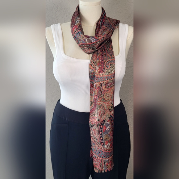 Elegant Red and Black Paisley Wrap Scarf - Picture 4 of 9